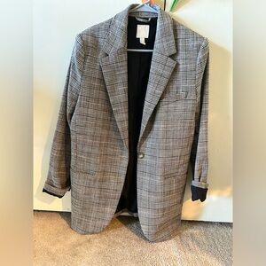 Classic Plaid oversized women's Blazer in Black and Gray